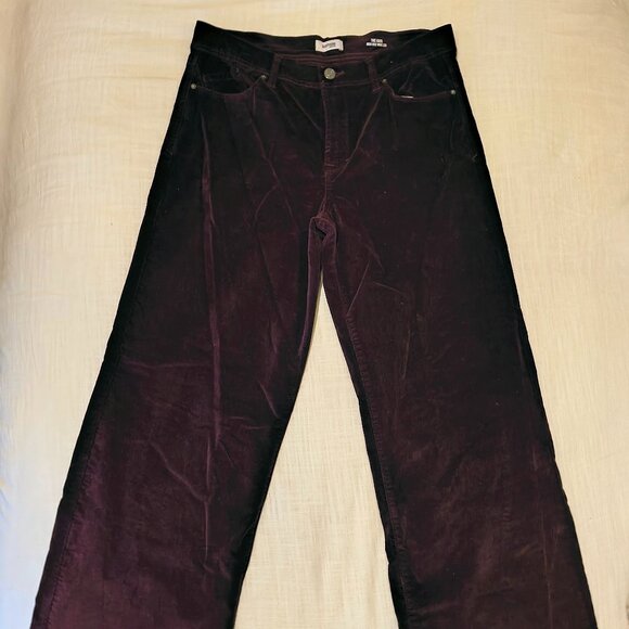 Kensie - Plum/Burgundy Jeans - Picture 1 of 4
